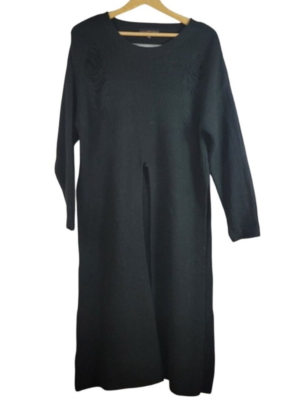 Almost Famous Chunky Tunic Sweater Black 1X High Slit Long Sleeve Distressed